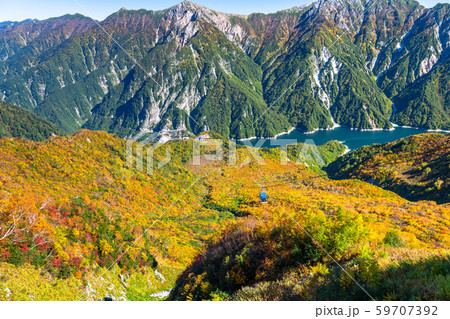 《富山県》紅葉の黒部平・立山黒部アルペンルート 59707392