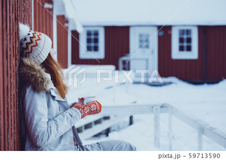 girl with a cup 59713590