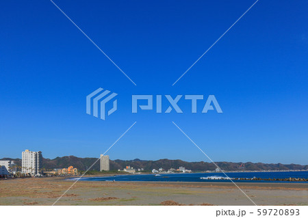 鴨川市の海岸 59720893