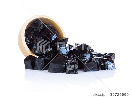 Grass jelly (Mesona chinensis) isolated on white 59722699