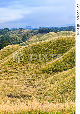 箱石峠の秋景色・草紅葉 【熊本県阿蘇市】 箱石峠の秋景色・草紅葉 【熊本県阿蘇市】 59727127
