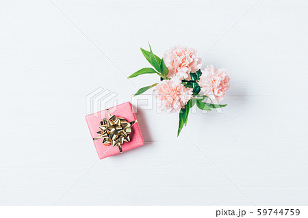 Flat layout bouquet of fresh flowers Flat layout bouquet of fresh flowers 59744759