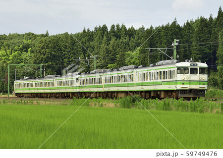 越後線を走る115系普通列車(二次新潟色) 越後線を走る115系普通列車(二次新潟色) 59749476