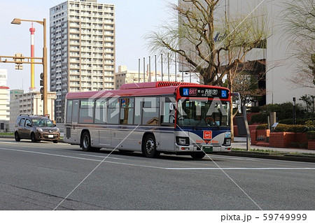 新潟 新潟市 新潟交通いすゞ新型エルガの写真素材 [59749999] - PIXTA