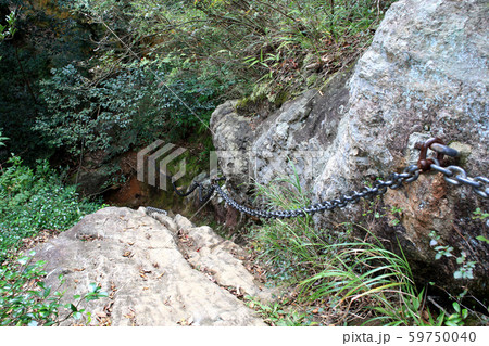 佐賀　黒髪山　竜門峡登山口から山頂(天童岩）への登山コースの景観 59750040