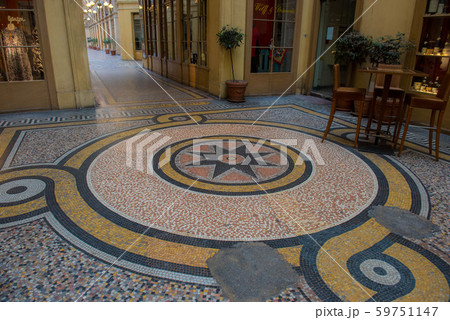 パリ そぞろ歩き パリ そぞろ歩き 59751147