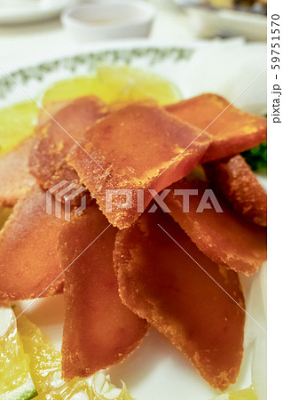 台湾 中国料理 鶏家荘 からすみ レモンと大根を添えて 縦 59751570