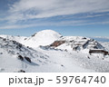 積雪期の富士山頂 59764740