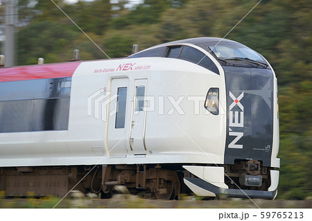 E259系特急　成田エクスプレス　右向き 59765213