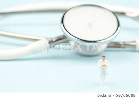 聴診器と人物 聴診器と人物 59766689