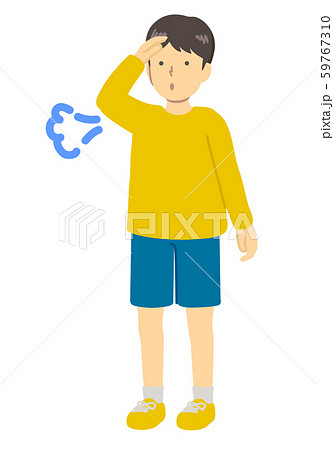 ホッとする男の子 59767310