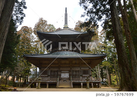 高野山・壇上伽藍の「西塔」(高野山 金剛峰寺/和歌山県伊都郡高野町高野山) 高野山・壇上伽藍の「西塔」(高野山 金剛峰寺/和歌山県伊都郡高野町高野山) 59767699
