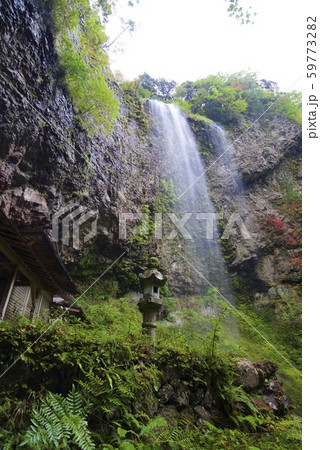 壇鏡神社の壇鏡の滝(雄滝)(島根県隠岐郡) 壇鏡神社の壇鏡の滝(雄滝)(島根県隠岐郡) 59773282