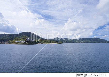 フェリーから眺める隠岐諸島（海士町）（島根県隠岐郡） 59773689