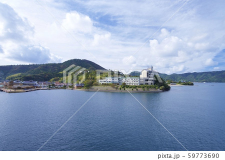 フェリーから眺める隠岐諸島(海士町)(島根県隠岐郡) フェリーから眺める隠岐諸島(海士町)(島根県隠岐郡) 59773690