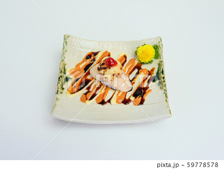 Sushi smoked Hotate cheese with cherry and 59778578