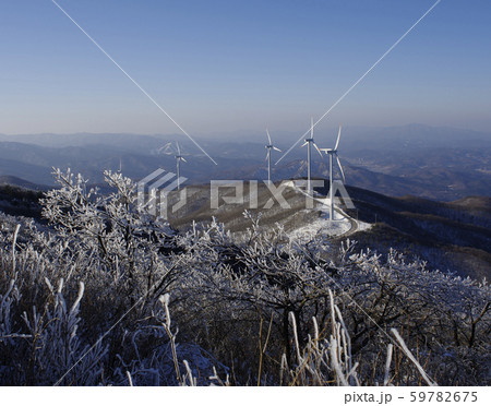 山 雪景色 氷 59782675