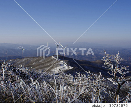 山 雪景色 氷 59782676
