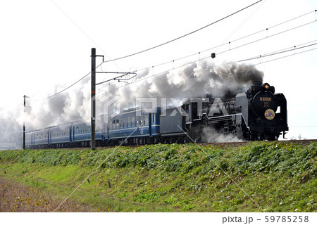 北陸本線を走るD51200SL北びわこ号 59785258