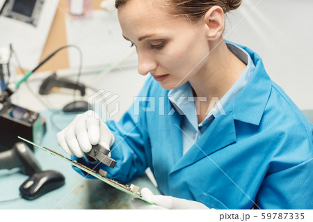 Optical quality control and assembly inspection of an electronic product Optical quality control and assembly inspection of an electronic product 59787335