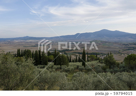 View from Pienza town on Val d'Orcia valley. 59794015