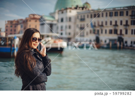 イタリア旅行のヴェネチアで買った革ジャンです。 ひんぱん