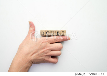 イメージ  信じない　疑う　ダウト 59803644