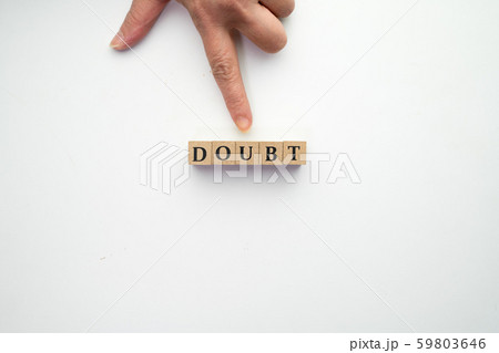 イメージ  信じない　疑う　ダウト 59803646