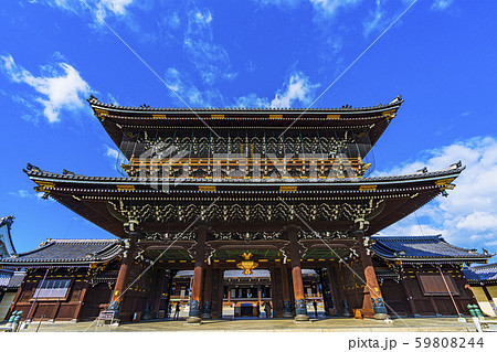 京都　東本願寺　御影堂門 59808244