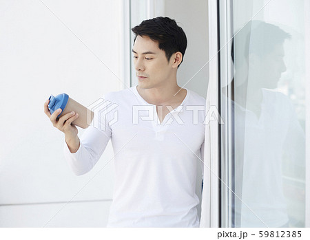 男性　ライフスタイル　プロテイン 59812385
