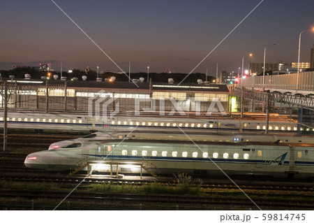 大井車両基地の夜景とN700系新幹線 大井車両基地の夜景とN700系新幹線 59814745