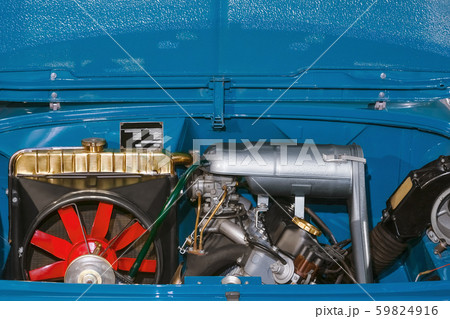 Under the Hood 59824916