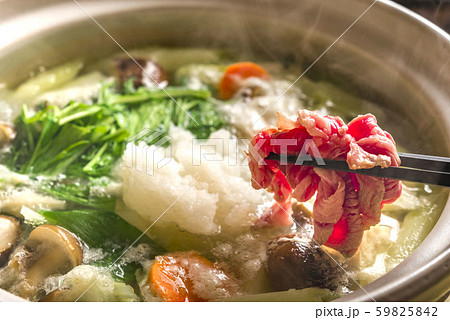 大根で作る美味しいみぞれ鍋 大根で作る美味しいみぞれ鍋 59825842