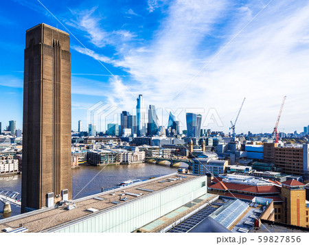 イギリス テート・モダンの煙突とシティ・オブ・ロンドン イギリス テート・モダンの煙突とシティ・オブ・ロンドン 59827856