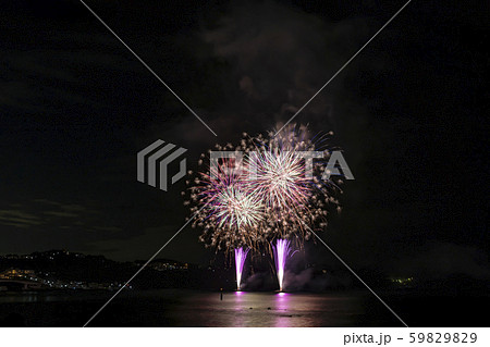 【湯河原温泉海上花火大会】 59829829