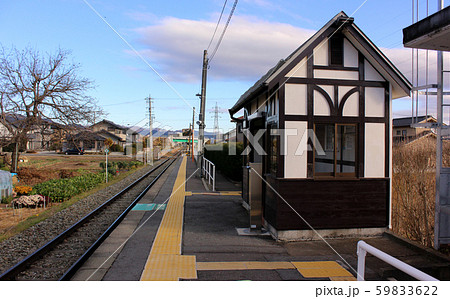 小海線中佐都駅のホームから見た小淵沢方面(2) 59833622