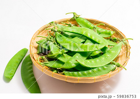 Snow peas on white 59836753