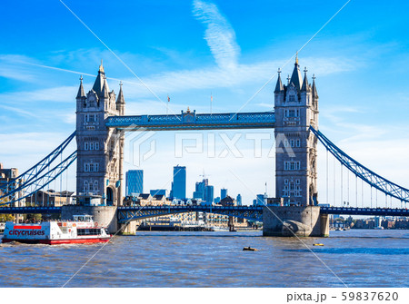 ロンドン　タワー・ブリッジ 59837620