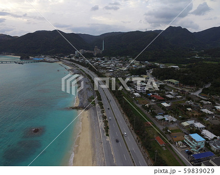 海岸線〜ドローンで空撮（沖縄県名護市山入端） 59839029