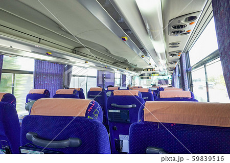高速バスの車内 高速バスの車内 59839516