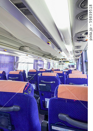 高速バスの車内 高速バスの車内 59839518
