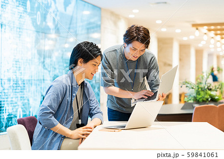オフィス ビジネスマン ビジネス エンジニア オフィス ビジネスマン ビジネス エンジニア 59841061