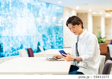 オフィス ビジネスマン ビジネス エンジニア オフィス ビジネスマン ビジネス エンジニア 59841075