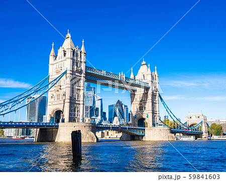 ロンドン タワー・ブリッジの写真素材 [59841603] - PIXTA