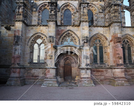 ロスリン礼拝堂を近くから ロスリン礼拝堂を近くから 59842310