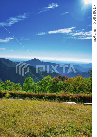 秋の御岳山　長尾平展望台からの風景 59858617