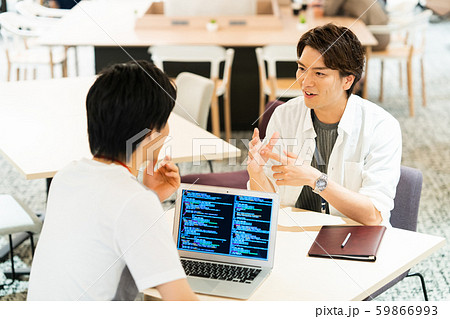 オフィス ビジネスマン ビジネス パソコン エンジニア オフィス ビジネスマン ビジネス パソコン エンジニア 59866993