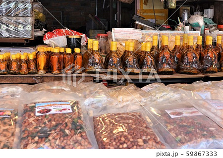 カンボジアの蛇酒 カンボジアの蛇酒 59867333