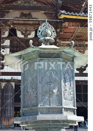 東大寺　国宝　金銅八角灯篭 59871443