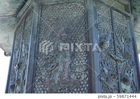 東大寺 国宝 金銅八角灯篭 東大寺 国宝 金銅八角灯篭 59871444